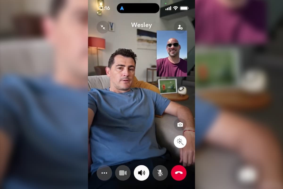 Iker Casillas and Wesley Sneijder SkyShowtime Mobland campaign toe